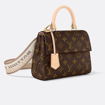 شنط LV