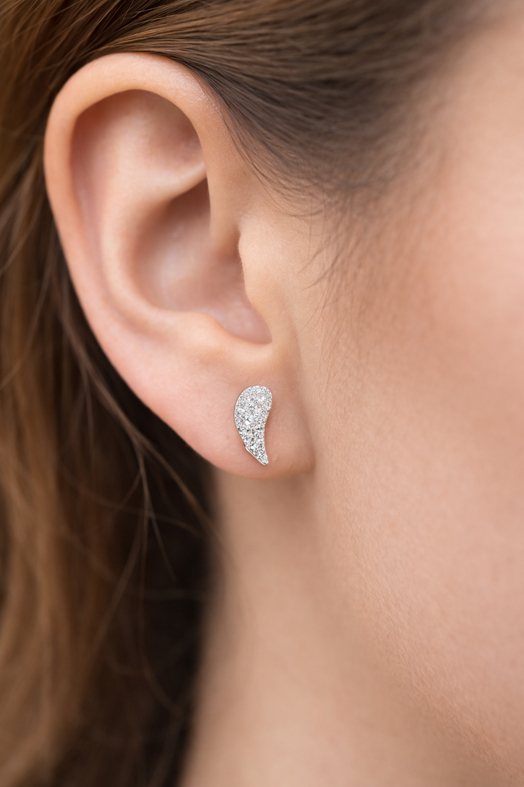 حلق الجناح من الفضة عيار 925