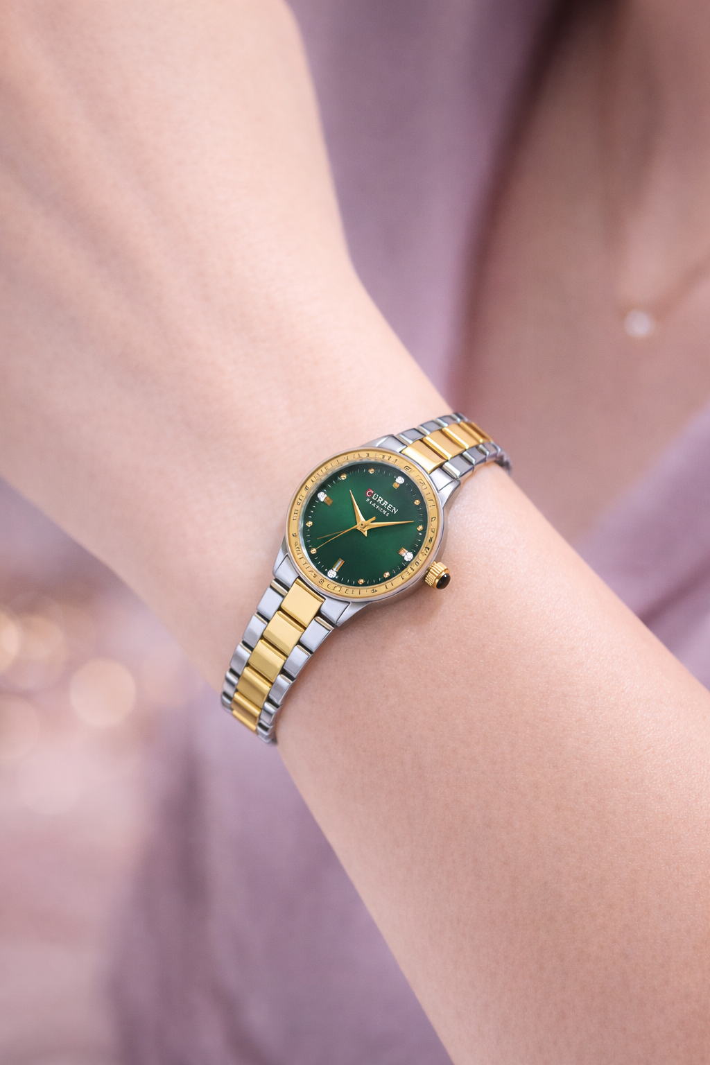 ساعة CURREN Blanche النسائية – أناقة اللون الأخضر بتصميم ثنائي اللون