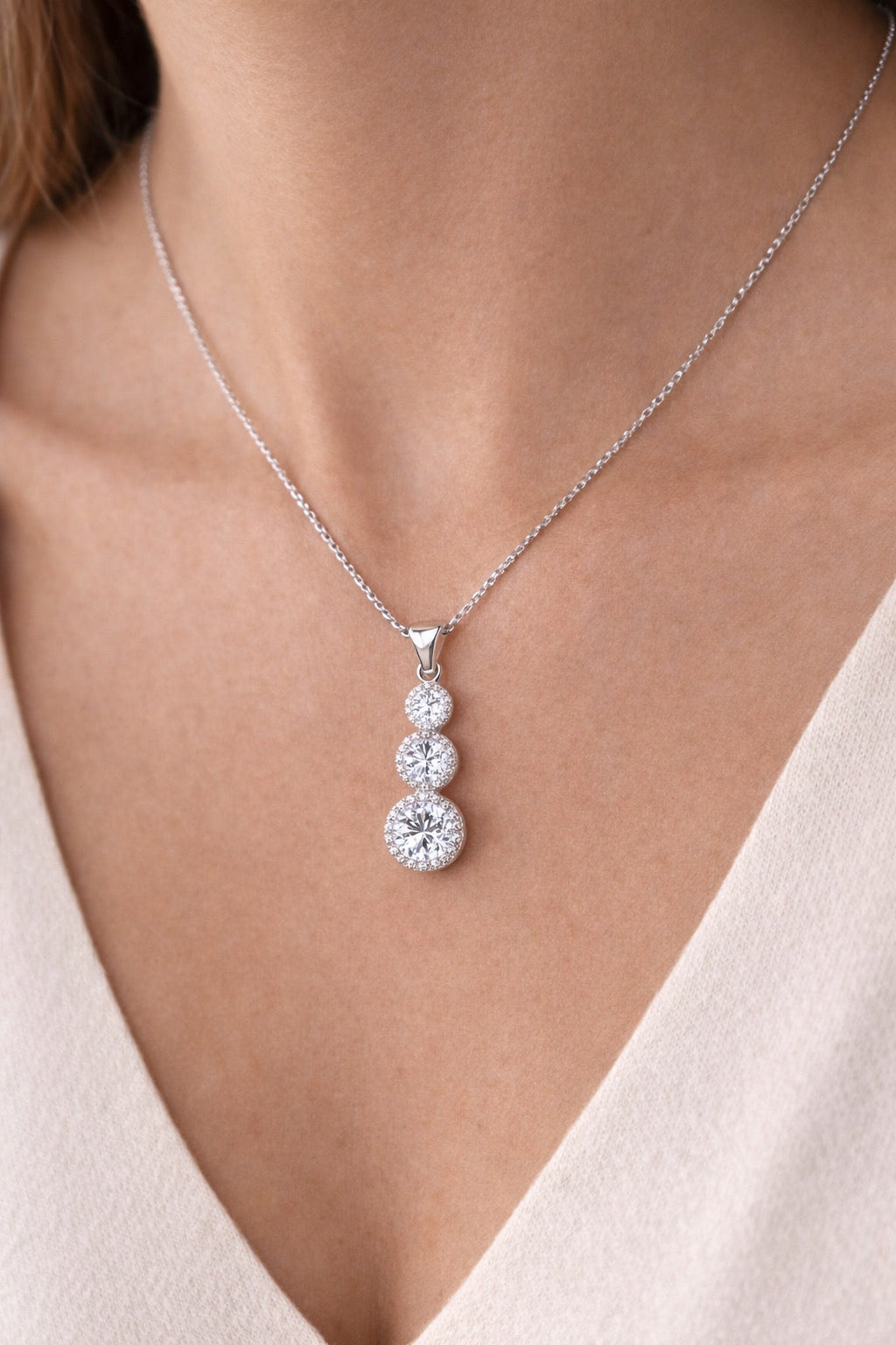 قلاده من الفضة عيار925