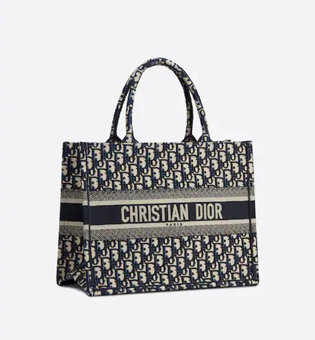 CHRISTIAN DIOR