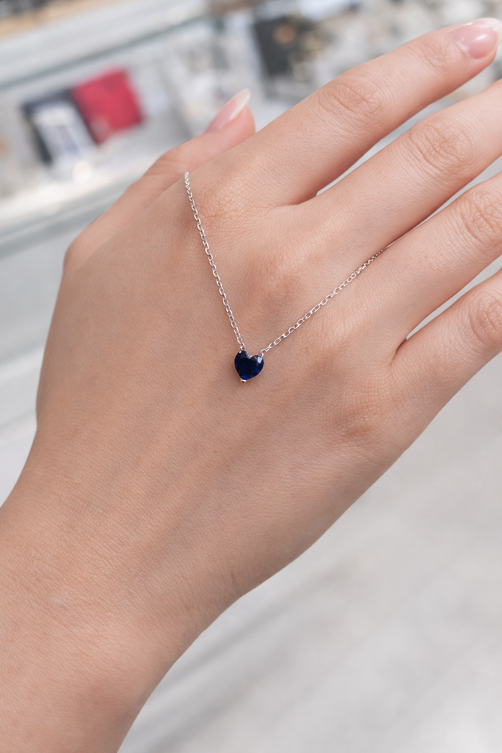 قلادة Sapphire Heart – فضة إيطالية عيار 925