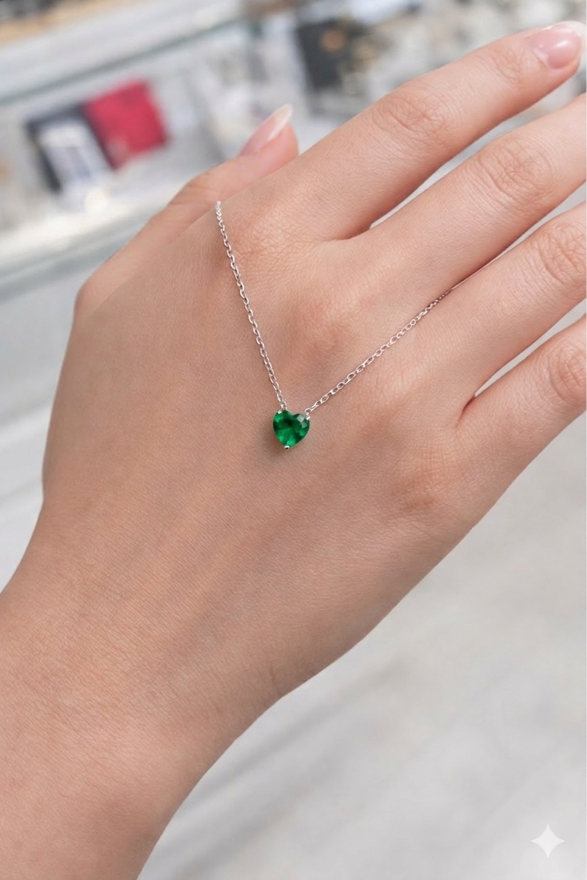 قلادة Sapphire Heart – فضة إيطالية عيار 925