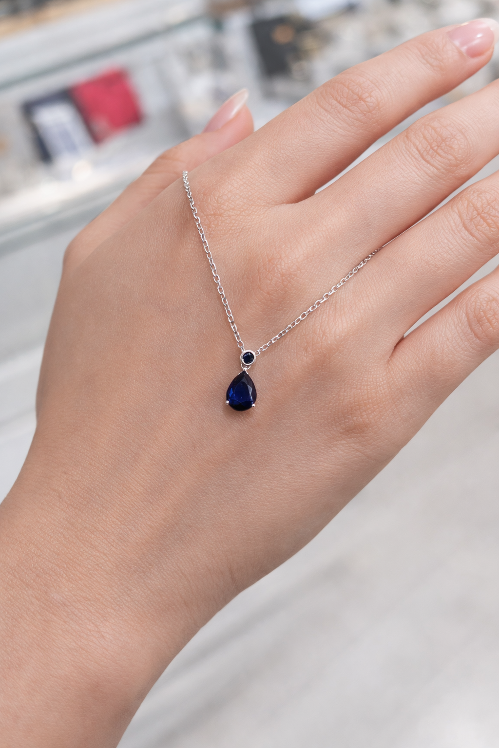قلادة Blue Sapphire Drop – فضة إيطالية عيار 925