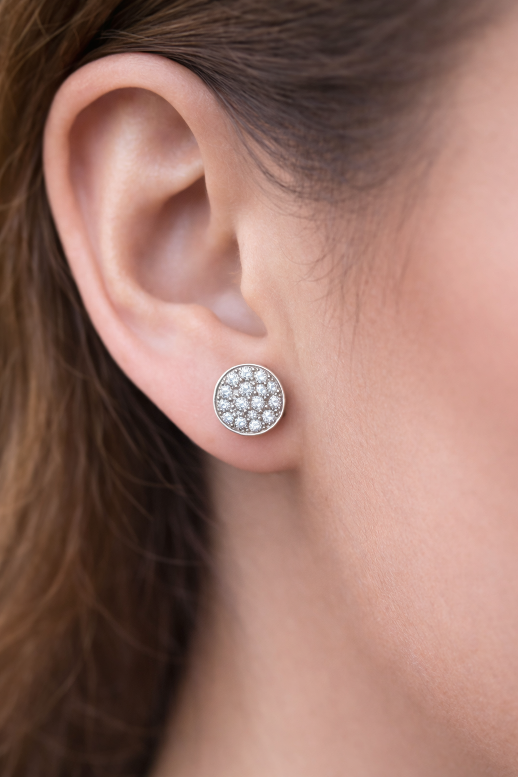 حلق فضة دائري فخم مرصع زركون